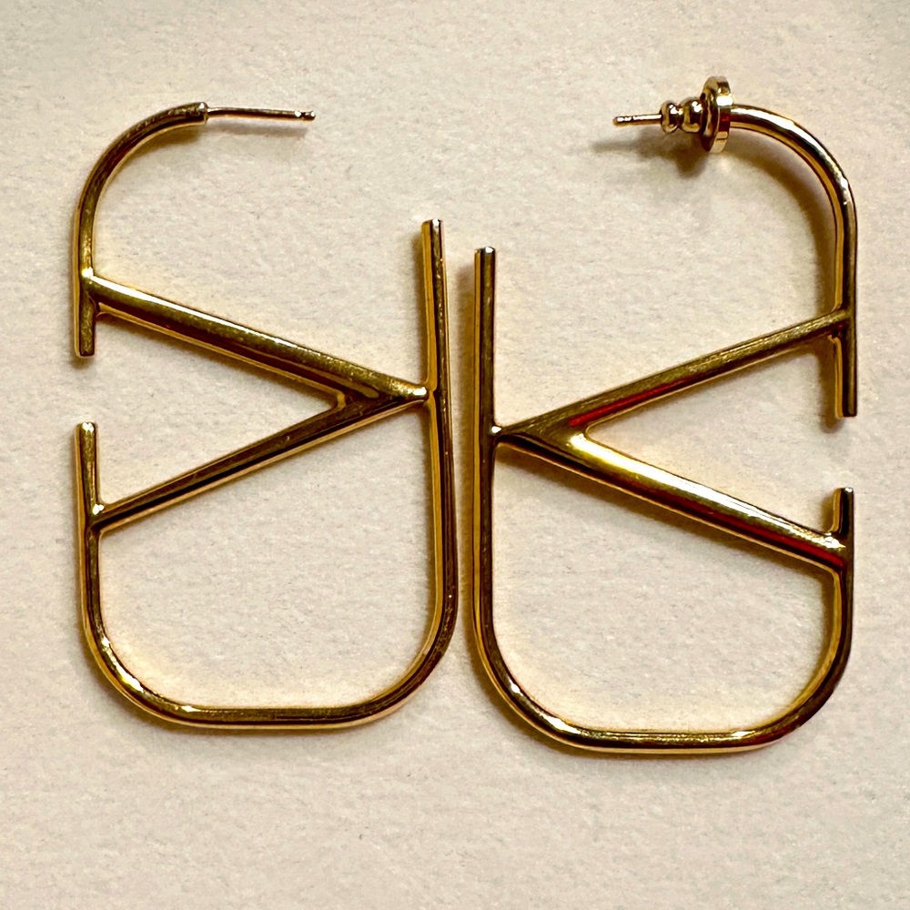 AUTH Valentino Garavani V Logo Pierced Earrings Gold